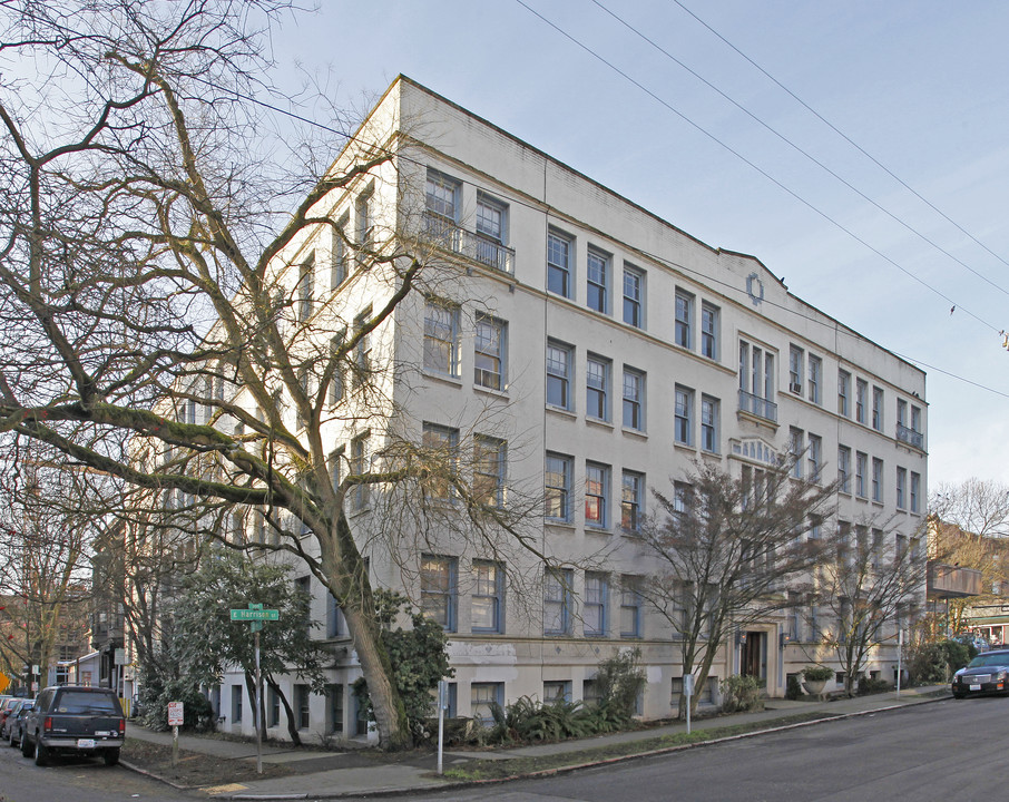 Ellenbert Apartments in Seattle, WA - Foto de edificio