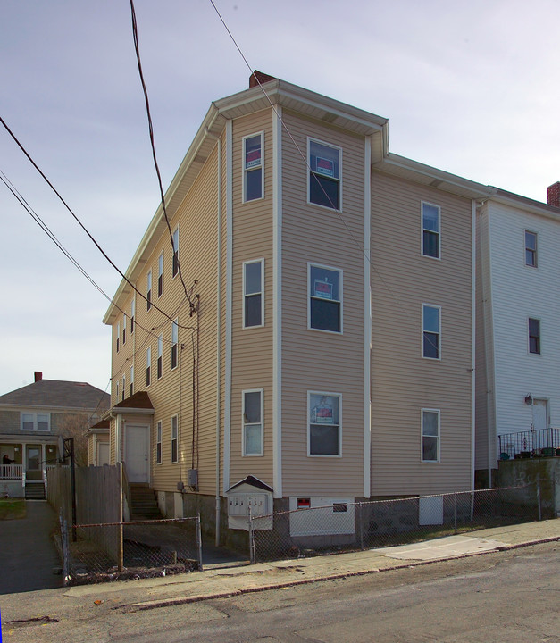 176 Eagle St in Fall River, MA - Building Photo