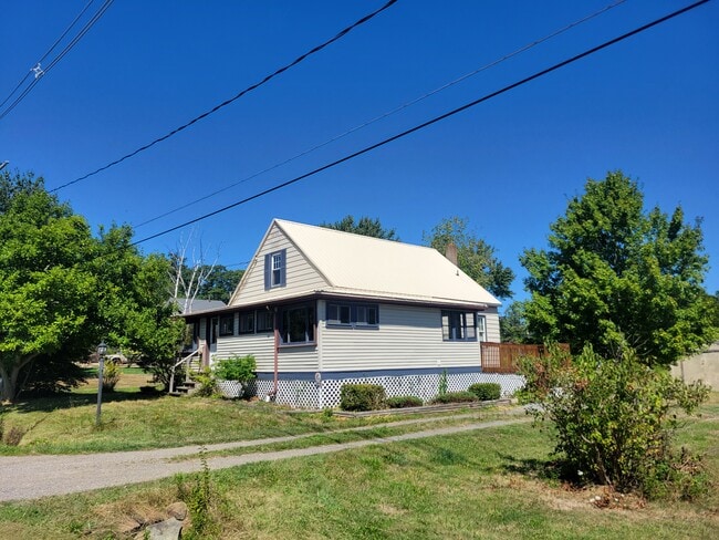 property at 1494 Thompson Rd
