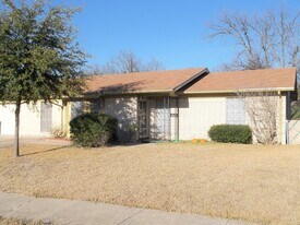 803 Carmen St in Killeen, TX - Building Photo