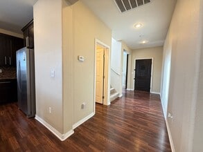 9172 Domina Royal St in Las Vegas, NV - Building Photo - Building Photo