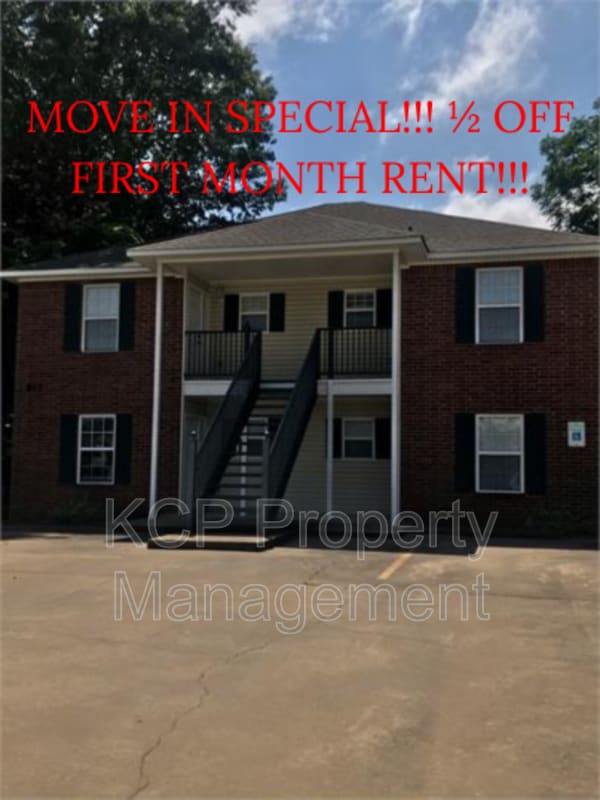 property at 815 N 48th St
