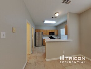 1505 Yellowbird Ct in Desoto, TX - Foto de edificio - Building Photo