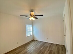 5217 Malmedy Rd in Houston, TX - Building Photo - Building Photo