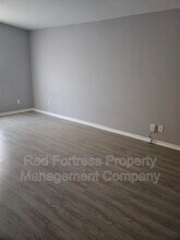 130 Zenith Cir in Ft. Myers, FL - Foto de edificio - Building Photo