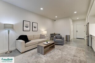 556 E 2100 S in Salt Lake City, UT - Building Photo