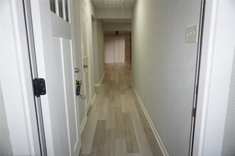 1915 Normal Park Dr in Huntsville, TX - Building Photo - Building Photo