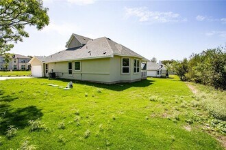 150 Raptor Beak Wy in Cedar Creek, TX - Building Photo - Building Photo