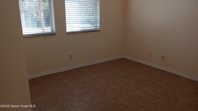 561 Lambert St SW in Palm Bay, FL - Building Photo - Building Photo