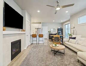 8138 SE Reddington St in Hillsboro, OR - Building Photo - Building Photo