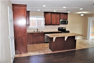 6400 Feliciter Way in Citrus Heights, CA - Building Photo - Building Photo
