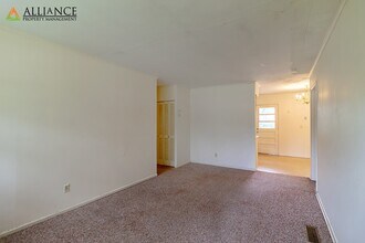 1533 Pipher Ln in Manhattan, KS - Building Photo - Building Photo