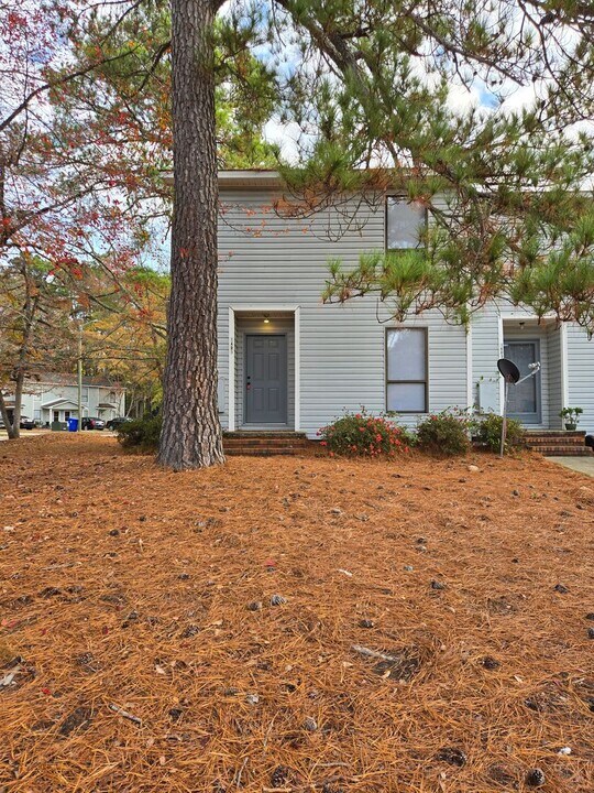 1401 Tangora Ln in Fayetteville, NC - Building Photo