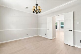 66 Terraglen Dr in The Woodlands, TX - Building Photo - Building Photo