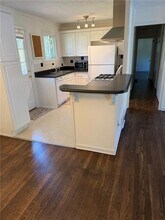 2961 Parkridge Dr NE in Atlanta, GA - Building Photo - Building Photo