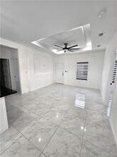 13 W Woodson Dr in Edinburg, TX - Building Photo - Building Photo