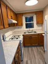 654 Alden St in Fall River, MA - Building Photo