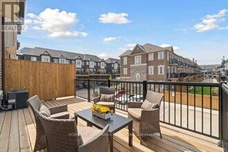 6D Parker Ave in Richmond Hill, ON - Building Photo - Building Photo