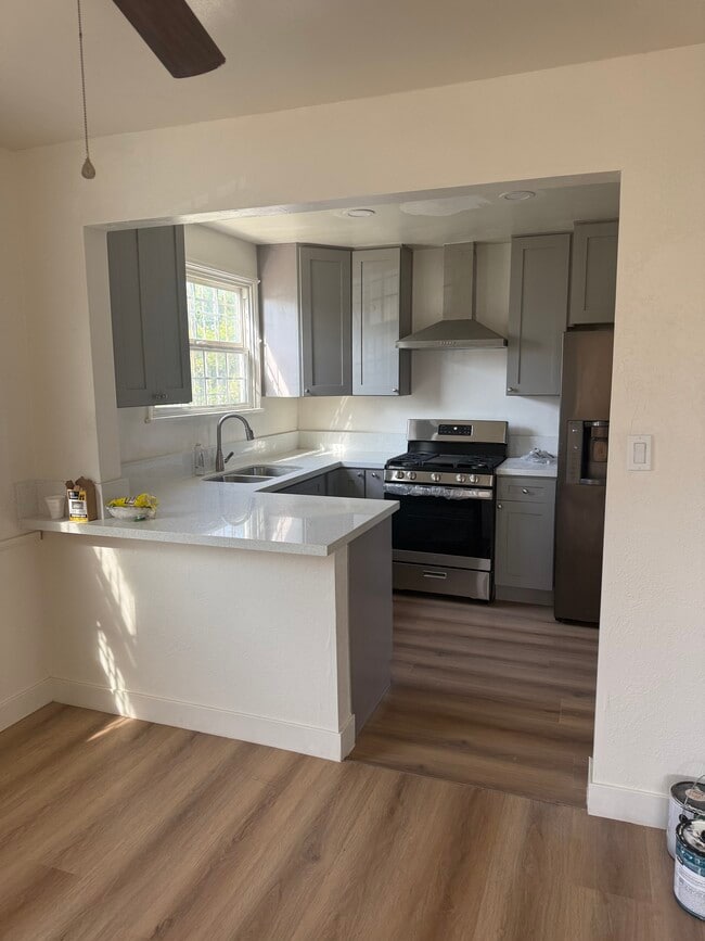 10329 S Wilton Pl, Unit 10329 S. Wilton Pl, Unit 10329 S. Wilton Pl