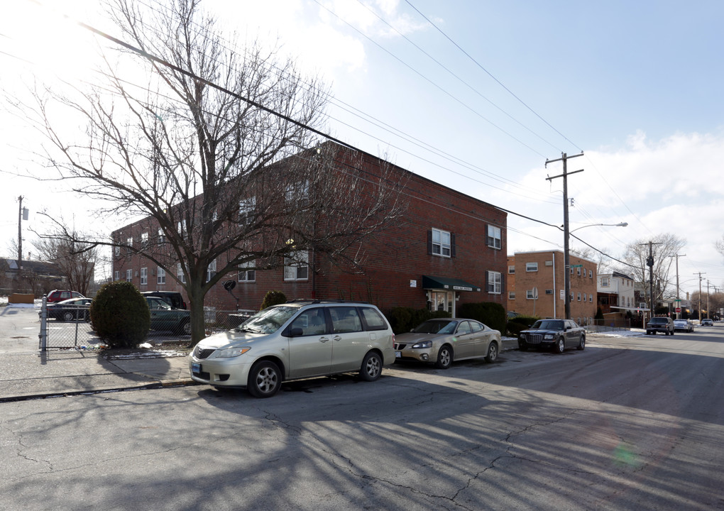 Juniata Park Apartments in Philadelphia, PA - Building Photo