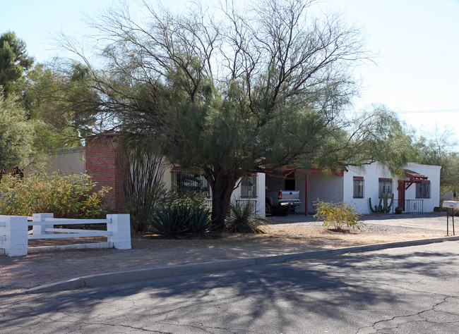 4902 E Seneca St in Tucson, AZ - Building Photo - Building Photo