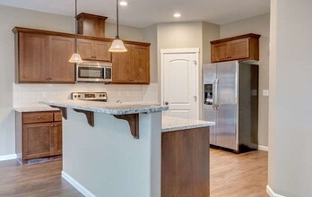 11219 NE 14th Ct in Vancouver, WA - Building Photo - Building Photo