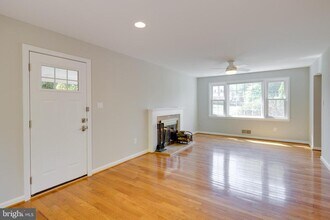 6809 Huntsman Blvd in Springfield, VA - Building Photo - Building Photo