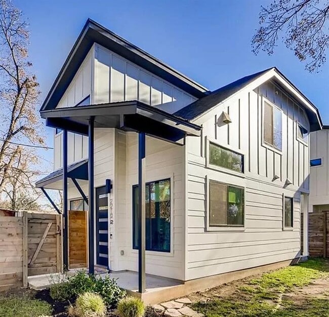 property at 2210 Canterbury St