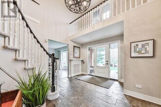 2291 Dunedin Rd in Oakville, ON - Building Photo - Building Photo