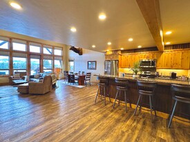 283 Eagle Bend Dr in Bigfork, MT - Building Photo