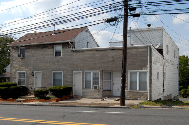 3416 Walnut St in Harrisburg, PA - Foto de edificio - Building Photo