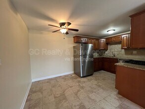 37 Tonset Ct in Schaumburg, IL - Building Photo - Building Photo