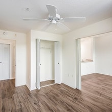 Lexington Club in Clearwater, FL - Building Photo - Building Photo