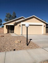 2470 South Dr in Tucson, AZ - Building Photo