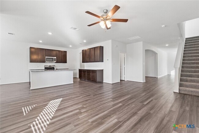 620 LT Rusty Dr in Jarrell, TX - Building Photo - Building Photo