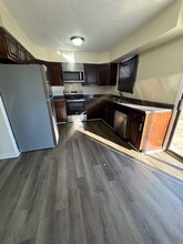 1230 Pleasant Valley Rd in Union City, TN - Building Photo - Building Photo