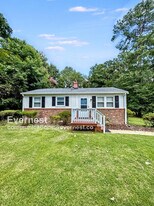 2611 Gravel Hill Rd in Richmond, VA - Building Photo