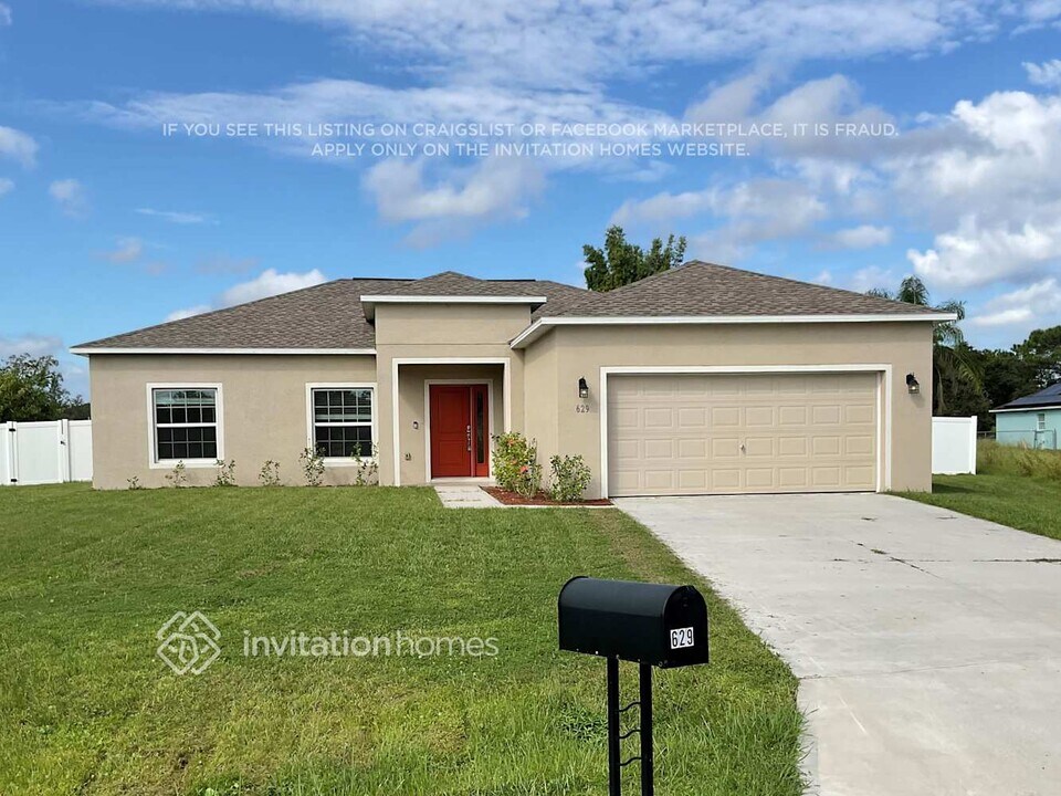 629 Dunlin Ln in Poinciana, FL - Building Photo