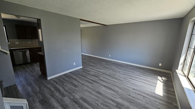 6834 E Winterberry Cir in Wichita, KS - Foto de edificio - Building Photo