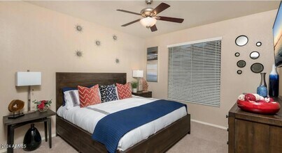 8311 East Vía de Ventura, Unit 2 in Scottsdale, AZ - Foto de edificio - Building Photo