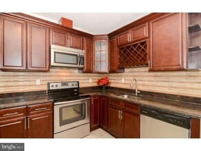 1819 S 18th St in Philadelphia, PA - Building Photo - Building Photo