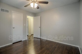 9524 Wallace Ave in Kansas City, MO - Building Photo - Building Photo