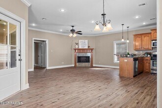 1115 Jules Broussard Rd in Breaux Bridge, LA - Building Photo - Building Photo