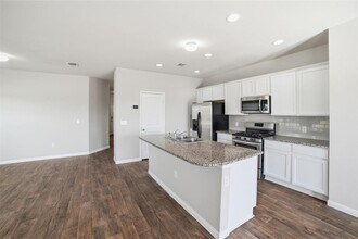 600 Marimoor Dr in Hutto, TX - Building Photo - Building Photo