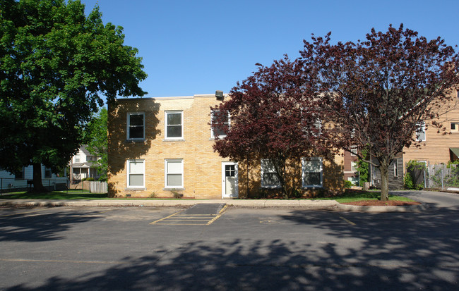 Ethel Apartments in Lansing, MI - Building Photo - Building Photo