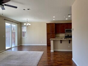 4856 Ice Age Way in Elk Grove, CA - Building Photo - Building Photo