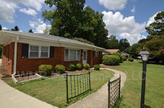 4120 Leeds Dr in Charlotte, NC - Building Photo - Building Photo