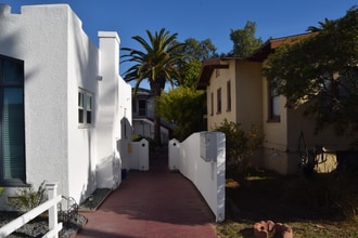 3381 Grim Ave, Unit 1/2 in San Diego, CA - Foto de edificio - Building Photo