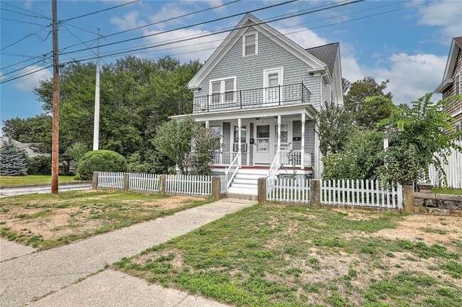 40 Brightridge Ave in East Providence, RI - Building Photo - Building Photo