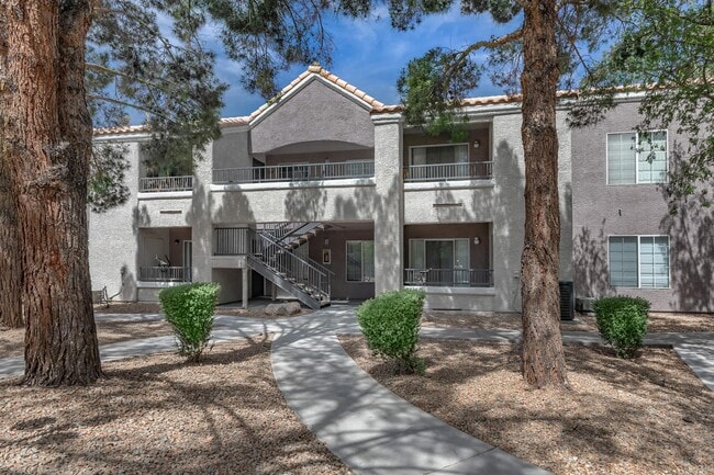 Flamingo Chateau in Las Vegas, NV - Foto de edificio - Building Photo